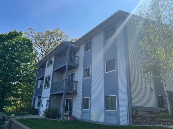 8166 Old Channel Trl APT 5, Montague, MI 49437