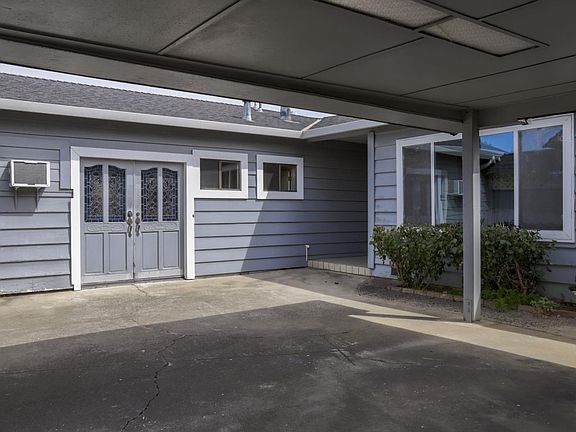 3rd image of 2334 Meridian Ave