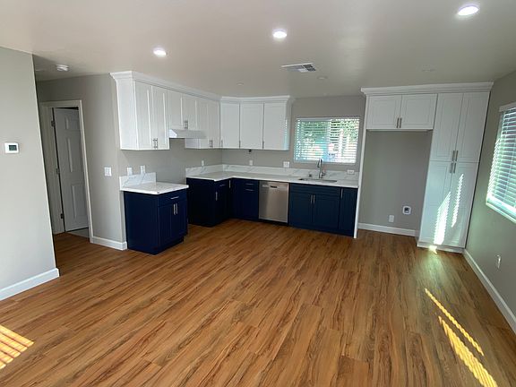4th image of 7721 Washington Ave #A