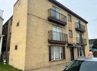 1426 S Cicero Ave APT 106, Cicero, IL 60804