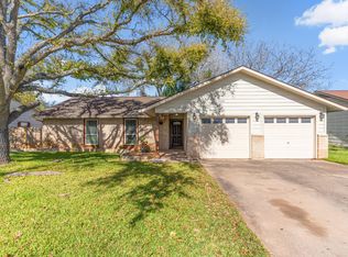 3810 Hillside Dr, Round Rock, TX 78681