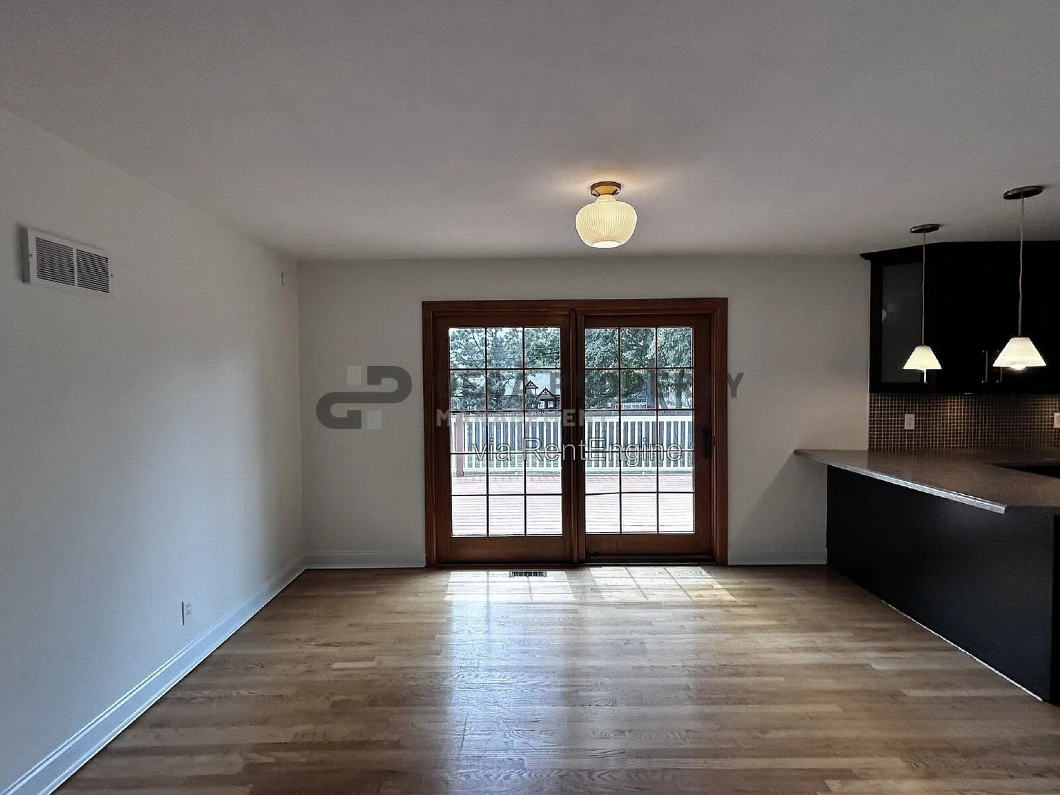 3 bed, 1.5 bath, 1706 sqft, $2,500 — Photo 4
