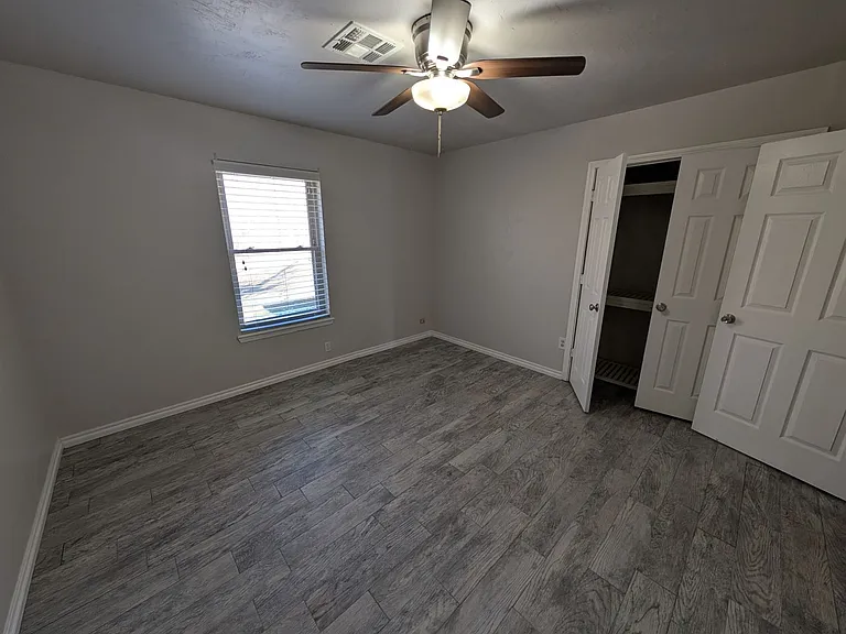 119 W Clegern Ave — Photo 10