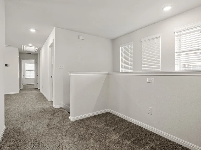 2904 Harvester Ln — Photo 13