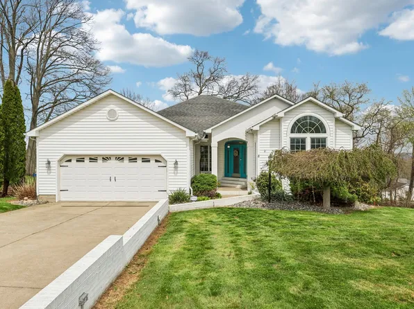 8 Leslie Dr, Edinburg, PA 16116