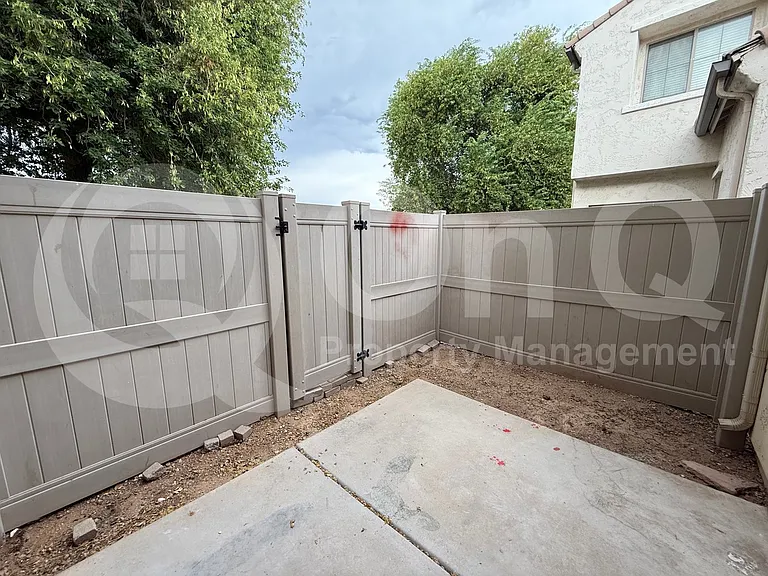 8440 W Lewis Ave — Photo 23