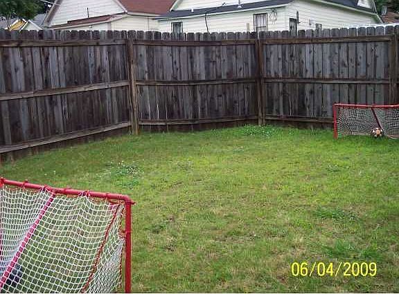 Private secure back yard. 