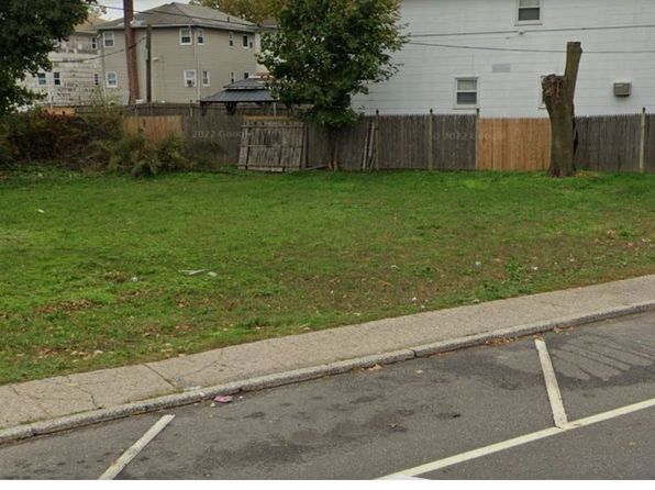43 Peninsula Blvd, Hempstead, NY 11550