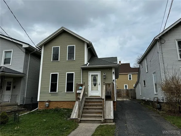 240 Chestnut St, Lockport, NY 14094