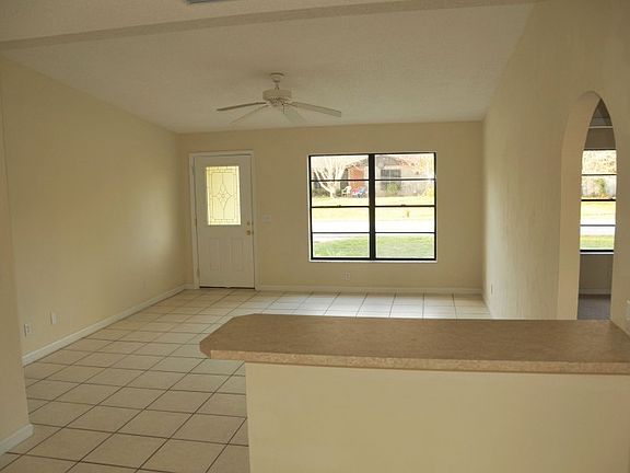 3rd image of 1122 Viking Dr