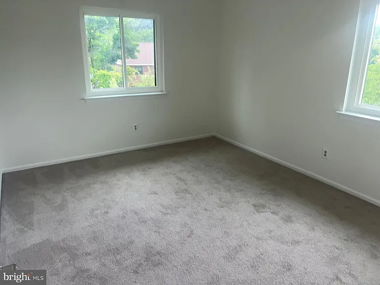 100 Conway Ct — Photo 12