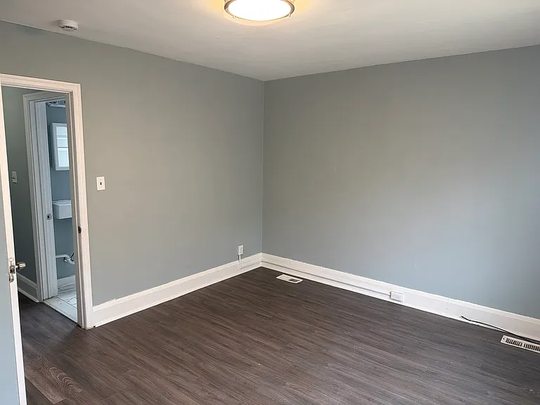 2704 W Lanvale St — Photo 9