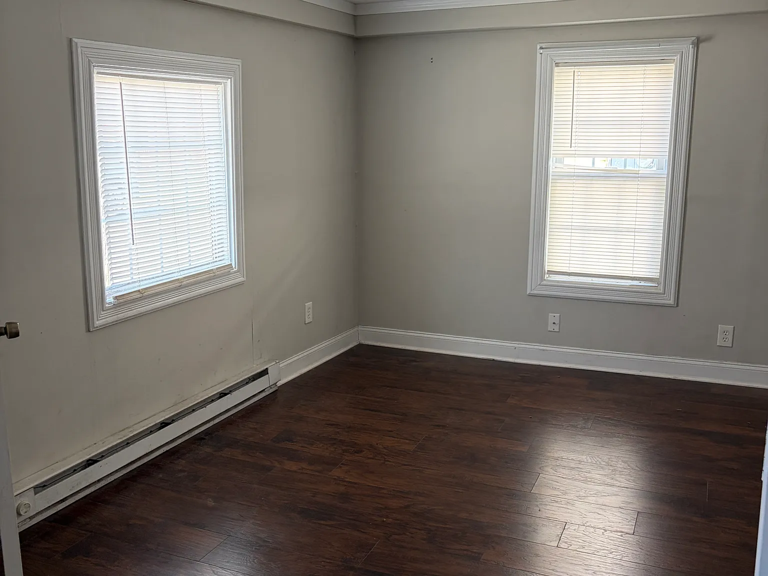 3 bed, 850 sqft, $1,650 — Photo 3
