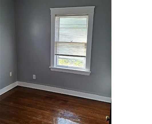 3rd image of 3301 W 94th St