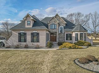 536 Christine Ann Ln, Nazareth, PA 18064