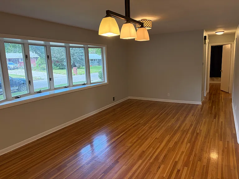 5929 Cullen Dr — Photo 5