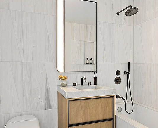 5th image of 250 25th St #7A