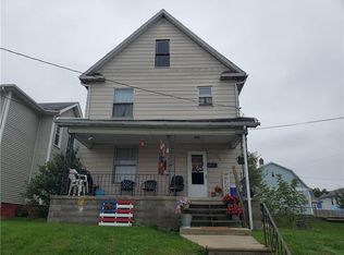 838 Harrison St, New Castle, PA 16101