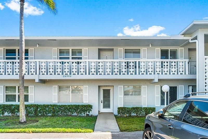 Pines Of Delray Condominiums 2820 SW 13th St Delray Beach FL Zillow