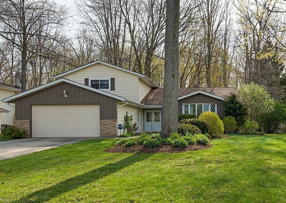 1st image of 7155 Cottesmore Ln