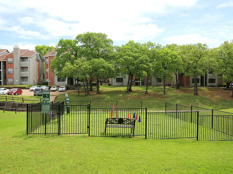 Foxborough Apartments — Photo 43