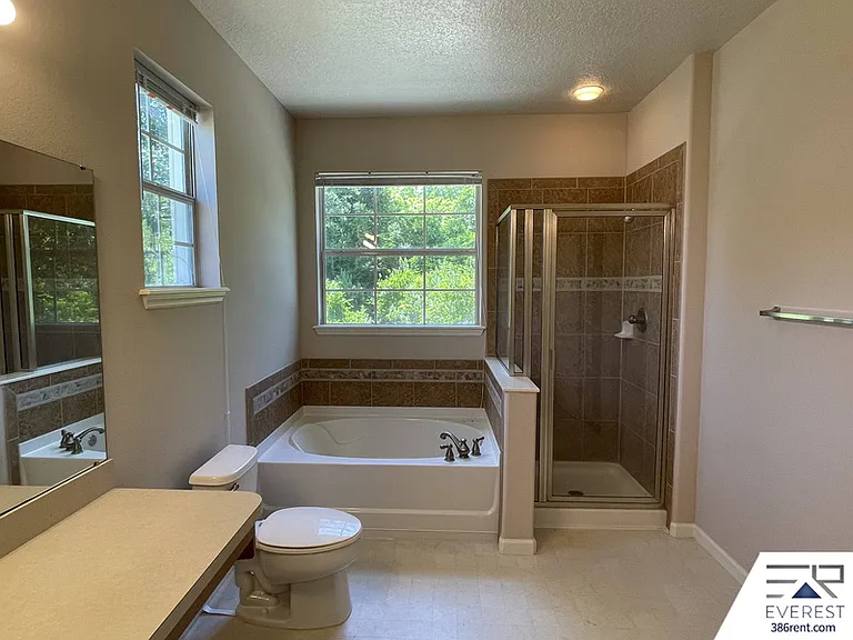 2 Roxboro Dr — Photo 30