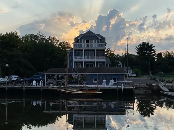 230 S Green St, Tuckerton, NJ 08087