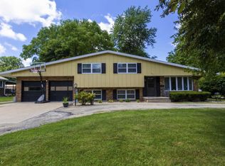 702 S Main St, Homer, IL 61849