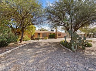 325 S Calle De La Azucena, Tucson, AZ 85711