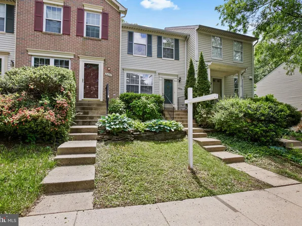 5690 White Dove Ln, Clifton, VA 20124