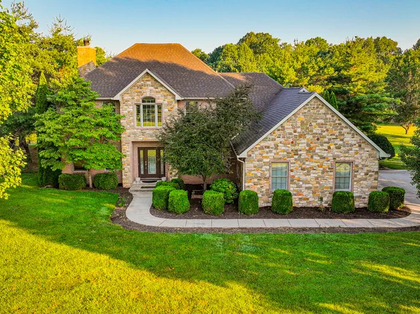 3202 Lake Terrace Dr, Martinsville, IN 46151