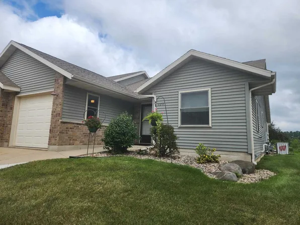 620 Sunset Dr #620, Lodi, WI 53555