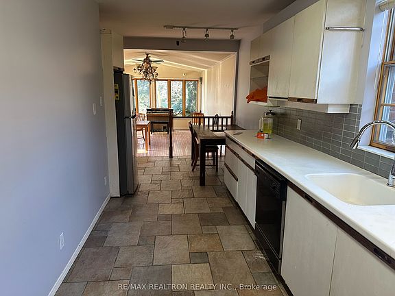 4th image of 52 Havendale Rd