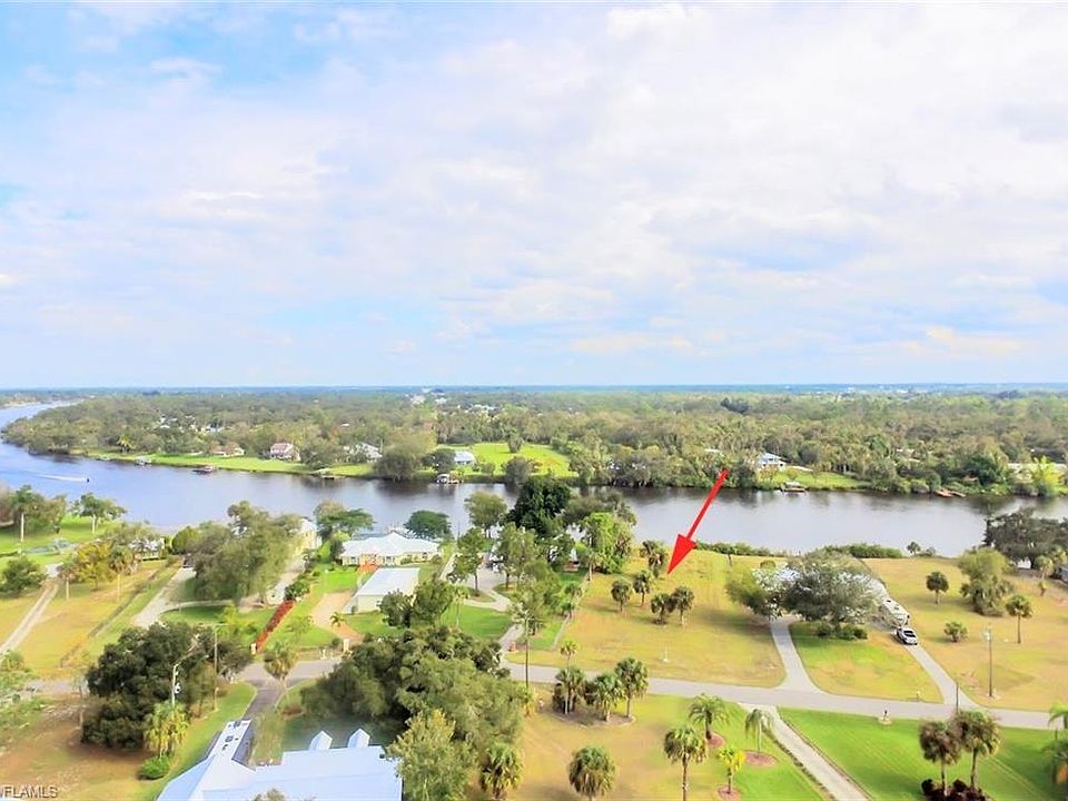 1st image of 443 Caloosa Estates Dr