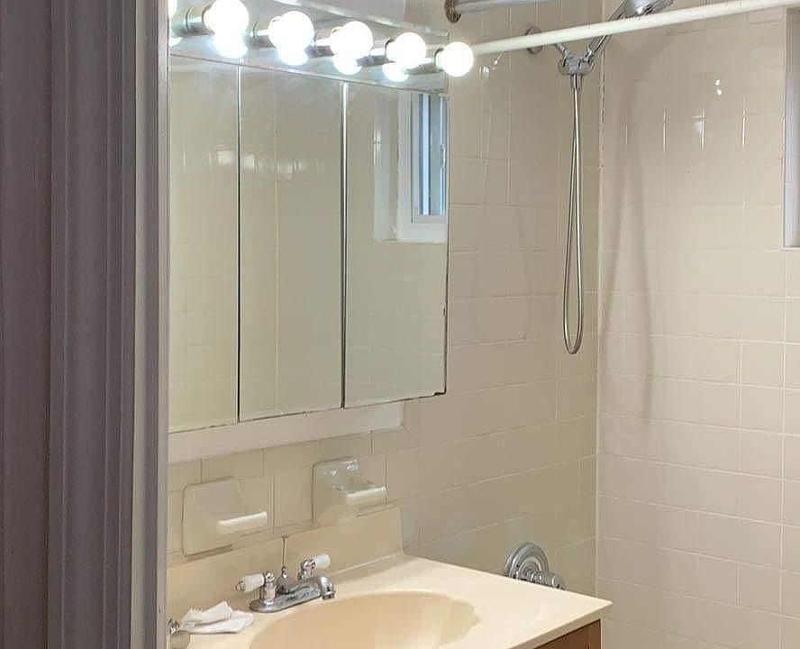 1st image of 3133 Baychester Ave #2