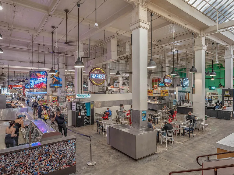 Grand Central Market — Photo 22