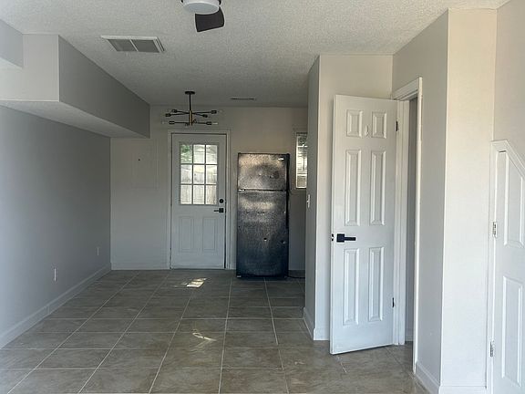 3rd image of 100 Anchorage Rd #13
