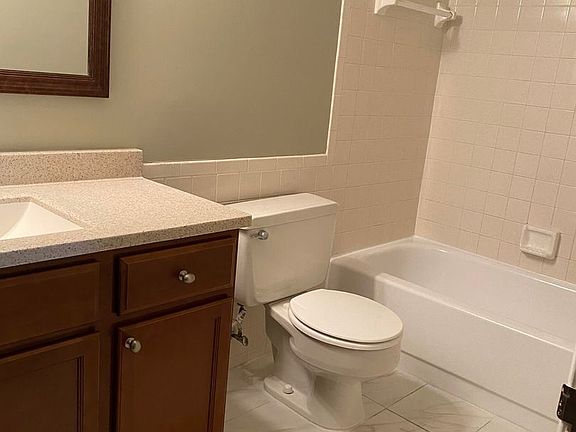 5th image of 650 Ann St APT 202