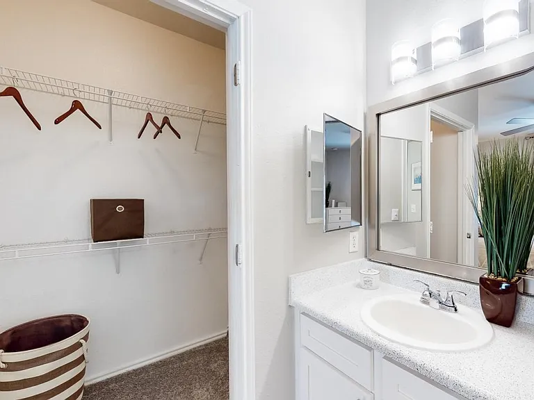 Brynwood Apartments — Photo 24