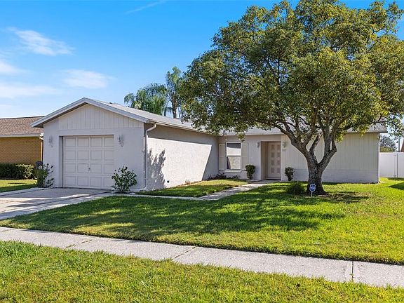 4th image of 1007 Lochmont Dr