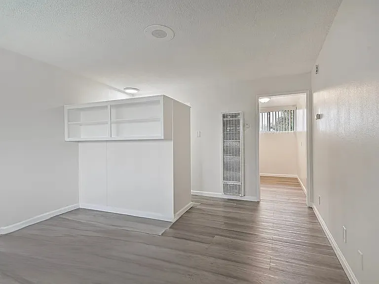 12213 Manor Dr #0 — Photo 6