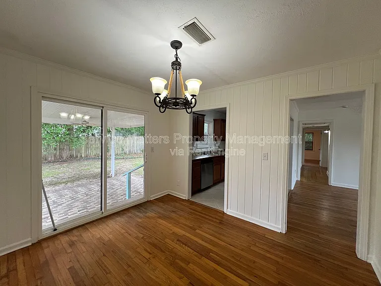 3543 Bayou Blvd — Photo 10