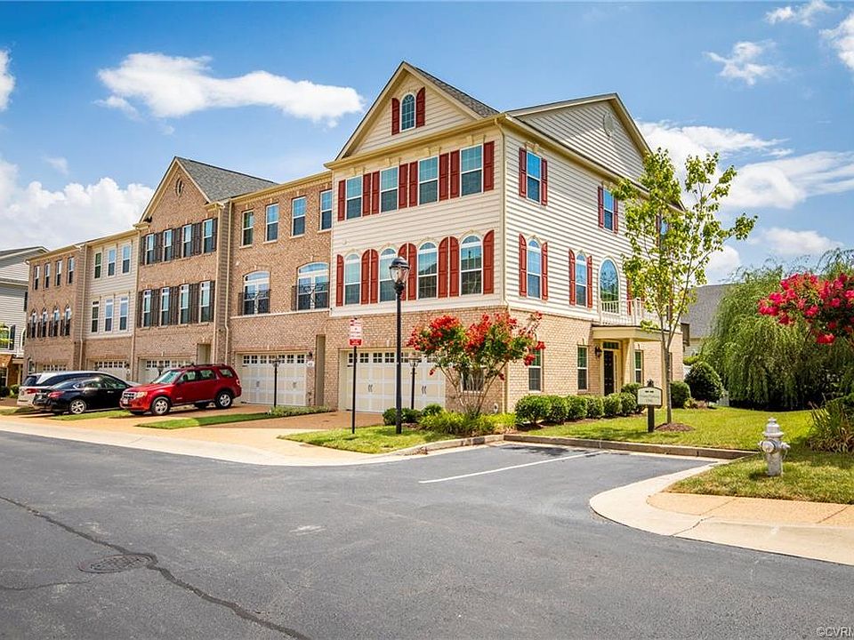 1st image of 411 Siena Ln #411