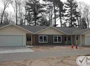 117 Forest Ridge Dr, Marquette, MI 49855