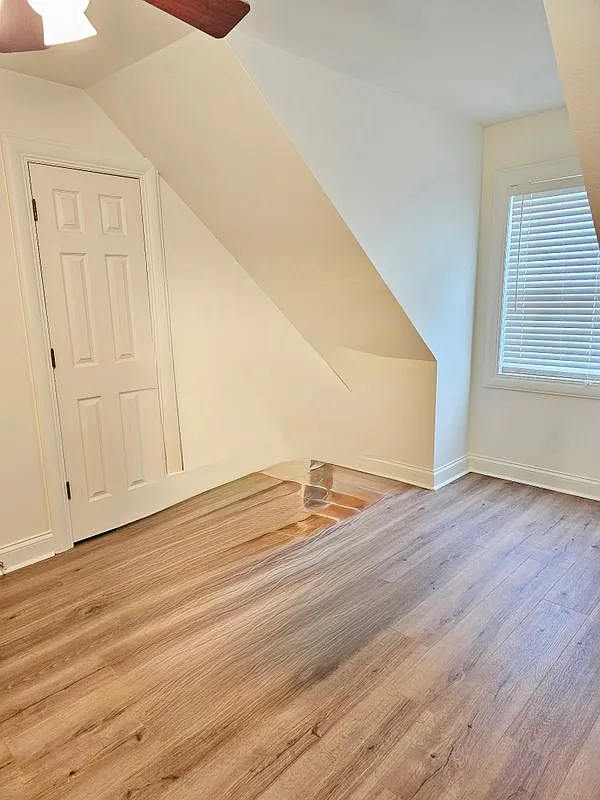 3 bed, 2.5 bath, 2427 sqft, $2,500 — Photo 3
