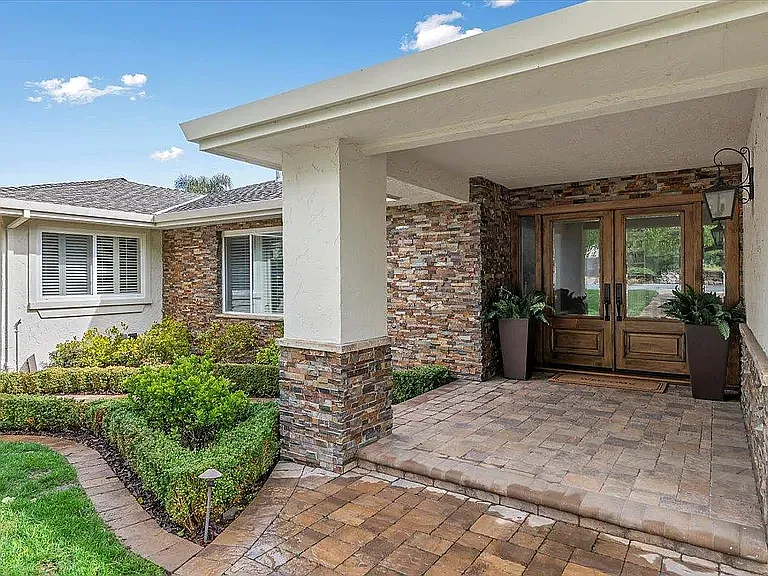 6692 Leyland Park Dr — Photo 3