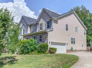 125 Sycamore Ridge Ln, Holly Springs, NC 27540