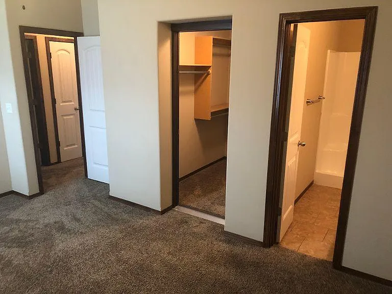 5563 N Lycee Ct — Photo 14