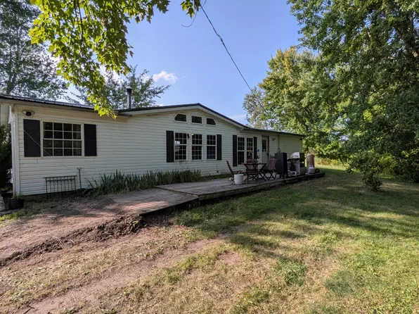 9885 Pere Marquette Rd, Clare, MI 48617