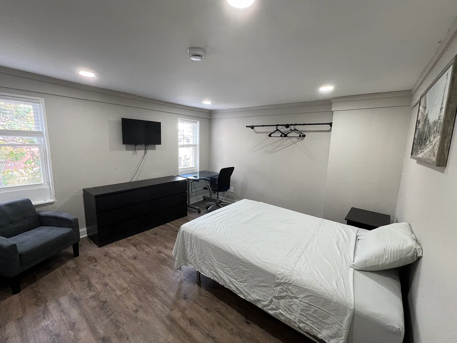 2138 Wilkens Ave — Photo 3